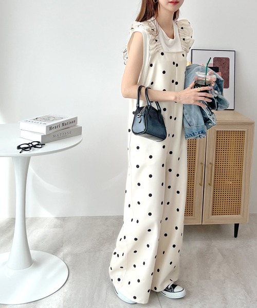 Futier land（フューティアランド）の「ショルダーフリルオールインワン（つなぎ/オールインワン・レディース・ブラック/アイボリー・MEDIUM）」の9枚目の写真