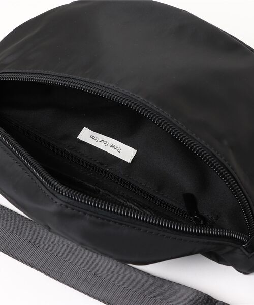 Three Four Time(スリーフォータイム)の「ナイロンチェーンコンビショルダー(ショルダーバッグ・レディース・グレー/ブラック・FREE)」の4枚目の写真