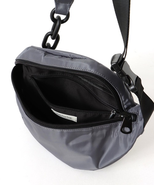 Three Four Time(スリーフォータイム)の「ナイロンチェーンコンビショルダー(ショルダーバッグ・レディース・グレー/ブラック・FREE)」の11枚目の写真
