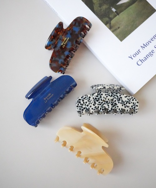 Port（ポート）の「【 Port / ポート 】 ワンカラー べっ甲 ワイド バンスクリップ / ヘアクリップ（バレッタ/ヘアクリップ・レディース・ブラック/ライトブラウン/レッド/ベージュ/ベージュ系その他/ホワイト×ブラック/ブラウン系その他/ブルー・FREE）」の5枚目の写真