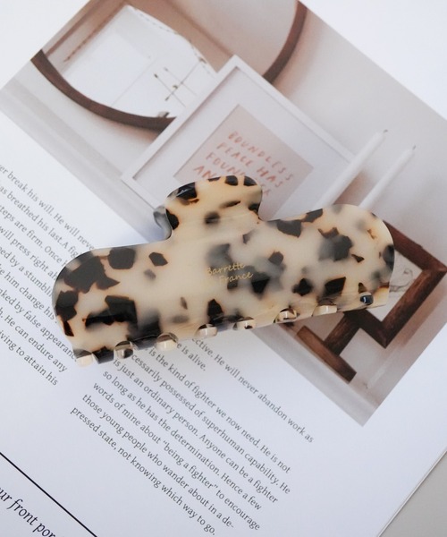 Port（ポート）の「【 Port / ポート 】 ワンカラー べっ甲 ワイド バンスクリップ / ヘアクリップ（バレッタ/ヘアクリップ・レディース・ブラック/ライトブラウン/レッド/ベージュ/ベージュ系その他/ホワイト×ブラック/ブラウン系その他/ブルー・FREE）」の15枚目の写真