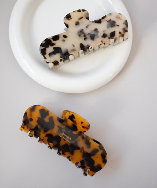 Port（ポート）の「【 Port / ポート 】 ワンカラー べっ甲 ワイド バンスクリップ / ヘアクリップ（バレッタ/ヘアクリップ・レディース・ブラック/ライトブラウン/レッド/ベージュ/ベージュ系その他/ホワイト×ブラック/ブラウン系その他/ブルー・FREE）」の17枚目の写真