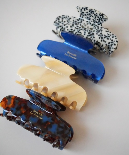 Port（ポート）の「【 Port / ポート 】 ワンカラー べっ甲 ワイド バンスクリップ / ヘアクリップ（バレッタ/ヘアクリップ・レディース・ブラック/ライトブラウン/レッド/ベージュ/ベージュ系その他/ホワイト×ブラック/ブラウン系その他/ブルー・FREE）」の19枚目の写真