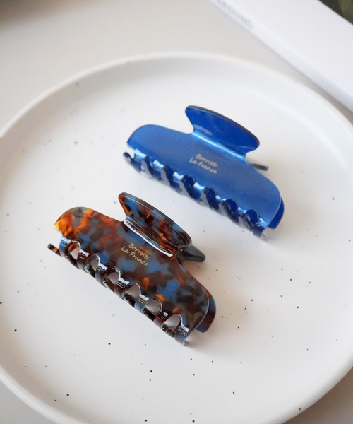 Port（ポート）の「【 Port / ポート 】 ワンカラー べっ甲 ワイド バンスクリップ / ヘアクリップ（バレッタ/ヘアクリップ・レディース・ブラック/ライトブラウン/レッド/ベージュ/ベージュ系その他/ホワイト×ブラック/ブラウン系その他/ブルー・FREE）」の20枚目の写真