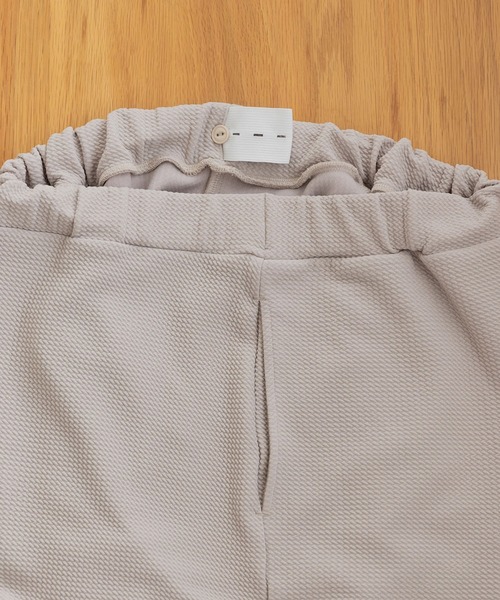 フェリシモMama（フェリシモママ）の「【上下セット】Ｍｏｒｅｄｄｅ　マタニティから産後も使える　２ーＷＡＹカットソーセットアップ（マタニティウェア/グッズ・レディース・グレイッシュベージュ/ブラック・LL/L/M）」の19枚目の写真