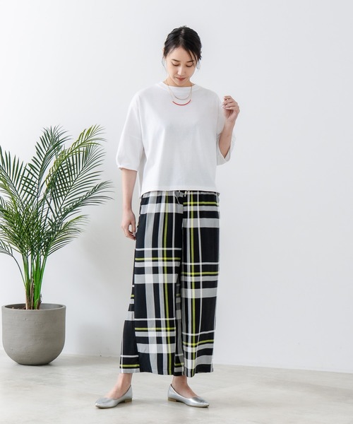 fort point(フォーポイント)の「【汗染みの目立ちにくいTシャツ ZEROSTAIN/ゼロステイン】バルーン袖Tシャツ 撥水・防汚加工 バルーンスリーブ 脇汗対策 大人カジュアル(Tシャツ/カットソー・レディース・スミクロ/ダークグリーン/ブラック/ホワイト/パープル・LARGE/MEDIUM)」の13枚目の写真