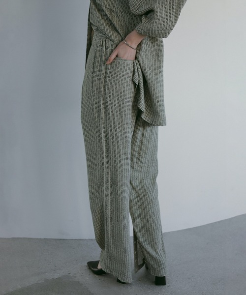 MANOF(マノフ)の「BLUR PATTERN PANTS(その他パンツ・レディース・ブルー/ベージュ・M/S)」の6枚目の写真
