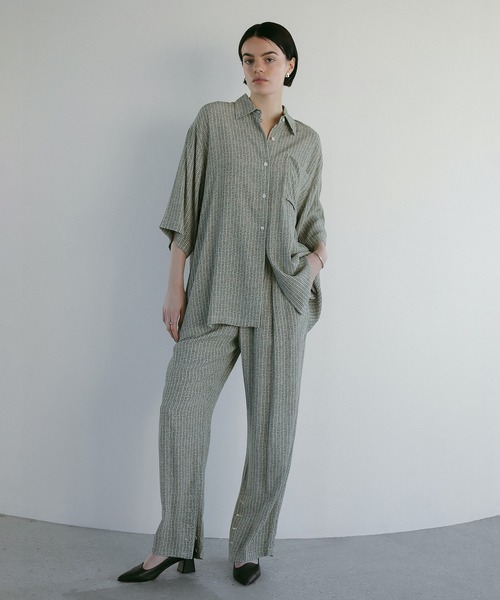 MANOF(マノフ)の「BLUR PATTERN PANTS(その他パンツ・レディース・ブルー/ベージュ・M/S)」の7枚目の写真