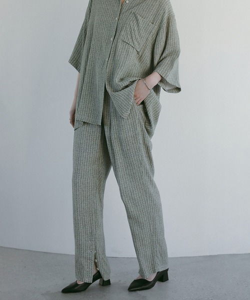 MANOF(マノフ)の「BLUR PATTERN PANTS(その他パンツ・レディース・ブルー/ベージュ・M/S)」の5枚目の写真