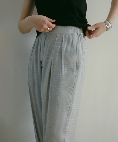 MANOF(マノフ)の「BLUR PATTERN PANTS(その他パンツ・レディース・ブルー/ベージュ・M/S)」の17枚目の写真