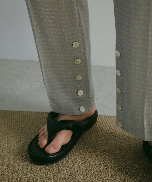 MANOF(マノフ)の「BLUR PATTERN PANTS(その他パンツ・レディース・ブルー/ベージュ・M/S)」の16枚目の写真