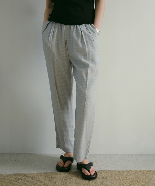 MANOF(マノフ)の「BLUR PATTERN PANTS(その他パンツ・レディース・ブルー/ベージュ・M/S)」の12枚目の写真
