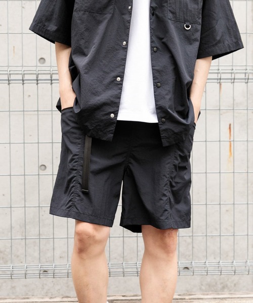 ITEMS URBANRESEARCH（アイテムズ アーバンリサーチ）の「『撥水/イージーケア/接触冷感/UVカット』タスランナイロンウェビングベルトショーツ（その他パンツ・メンズ・ネイビー/ブラック/チャコールグレー・MEDIUM/LARGE）」の13枚目の写真