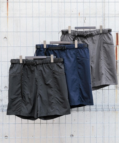 ITEMS URBANRESEARCH（アイテムズ アーバンリサーチ）の「『撥水/イージーケア/接触冷感/UVカット』タスランナイロンウェビングベルトショーツ（その他パンツ・メンズ・ネイビー/ブラック/チャコールグレー・MEDIUM/LARGE）」の19枚目の写真