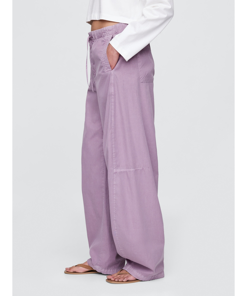 GAP ミッドライズ バレル パラシュートパンツ Gap公式オンラインストア | ミッドライズ バレル パラシュートパンツ