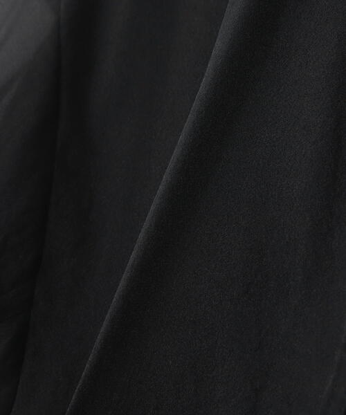 Risley（リズレー）の「Risley/リズレー/肩掛けMA-1フーディー（ブルゾン・レディース・ブラック/ホワイト・F）」の4枚目の写真