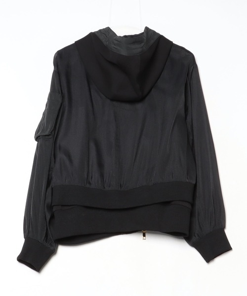 Risley（リズレー）の「Risley/リズレー/肩掛けMA-1フーディー（ブルゾン・レディース・ブラック/ホワイト・F）」の3枚目の写真