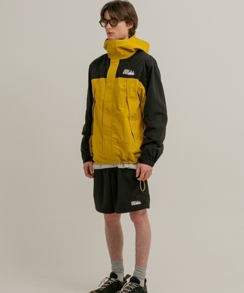FIRST DOWN(ファーストダウン)の「FIRST DOWN TASLAN NYLON MOTOWN JACKET(ファーストダウン タスランナイロン モータウンジャケット)(ナイロンジャケット・メンズ・ブラック/パープル/イエロー/レオパード・MEDIUM/LARGE/X-LARGE)」の3枚目の写真
