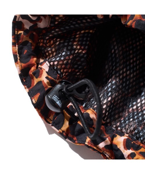 FIRST DOWN(ファーストダウン)の「FIRST DOWN TASLAN NYLON MOTOWN JACKET(ファーストダウン タスランナイロン モータウンジャケット)(ナイロンジャケット・メンズ・ブラック/パープル/イエロー/レオパード・MEDIUM/LARGE/X-LARGE)」の8枚目の写真
