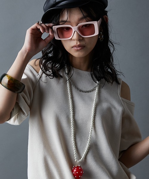 GEVS.(ジェイヴィス)の「肩開きデザインカットソー<大きいサイズ有>GEVS.(Tシャツ/カットソー・レディース・ブラック/キナリ・LL/3L/4L/5L/M/L)」の19枚目の写真