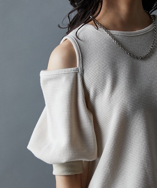 GEVS.(ジェイヴィス)の「肩開きデザインカットソー<大きいサイズ有>GEVS.(Tシャツ/カットソー・レディース・ブラック/キナリ・LL/3L/4L/5L/M/L)」の14枚目の写真