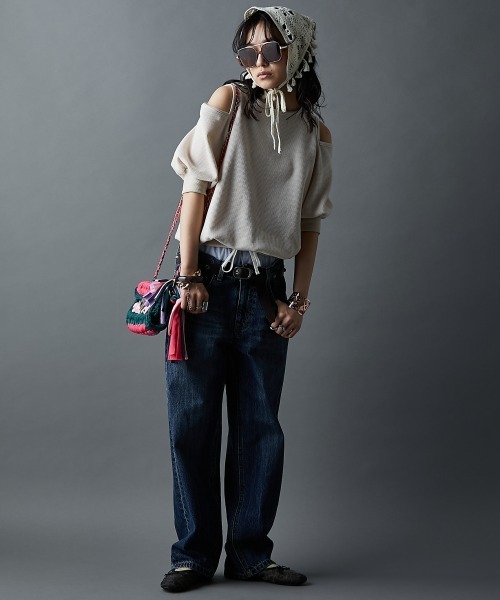 GEVS.(ジェイヴィス)の「肩開きデザインカットソー<大きいサイズ有>GEVS.(Tシャツ/カットソー・レディース・ブラック/キナリ・LL/3L/4L/5L/M/L)」の7枚目の写真