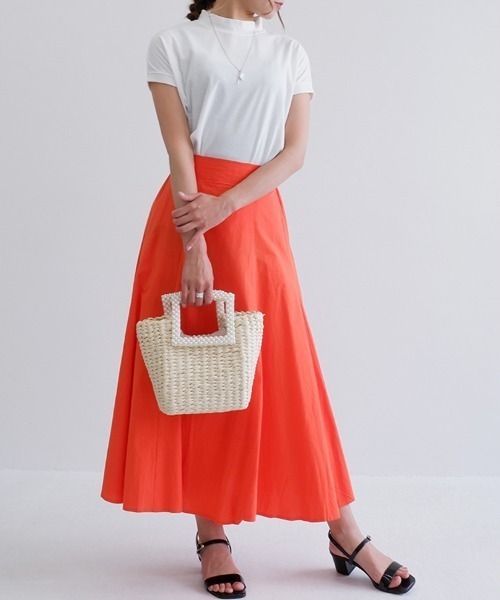 CLOTHY(クロシィ)の「【手触りなめらかなスムース素材♪】モックネックTシャツ(Tシャツ/カットソー・レディース・グレイッシュベージュ/オリーブ/ブラック/ピンク/ブラウン/パープル/ネイビー/チャコールグレー/オフホワイト・FREE)」の15枚目の写真