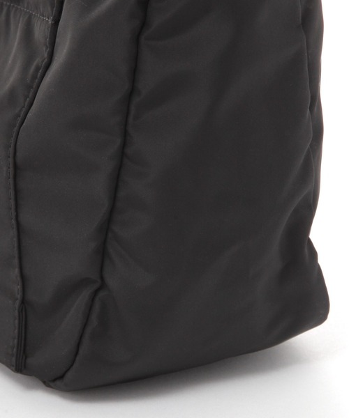 GLOBAL WORK（グローバルワーク）の「撥水軽量手提げ変形ショルダー/323156（ショルダーバッグ・レディース・ブラック/チャコールグレー/グレー/ベージュ・ONE SIZE）」の16枚目の写真