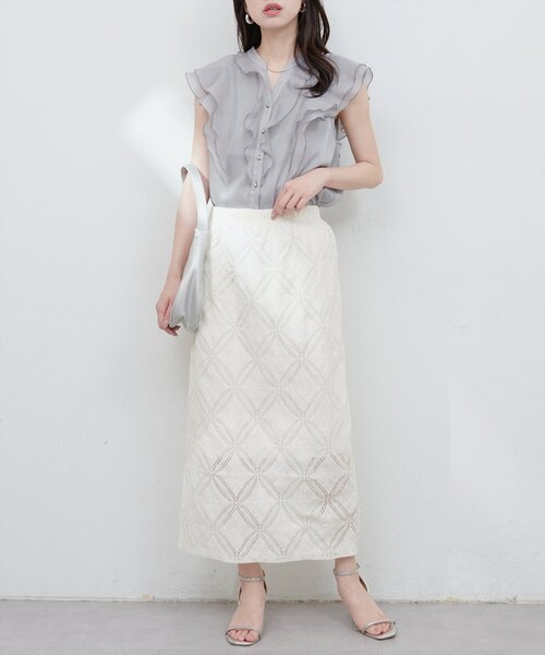 natural couture（ナチュラルクチュール）の「【大人ナチュ】幾何柄レースタイトスカート（スカート・レディース・オフホワイト/ブラック・FREE）」の6枚目の写真