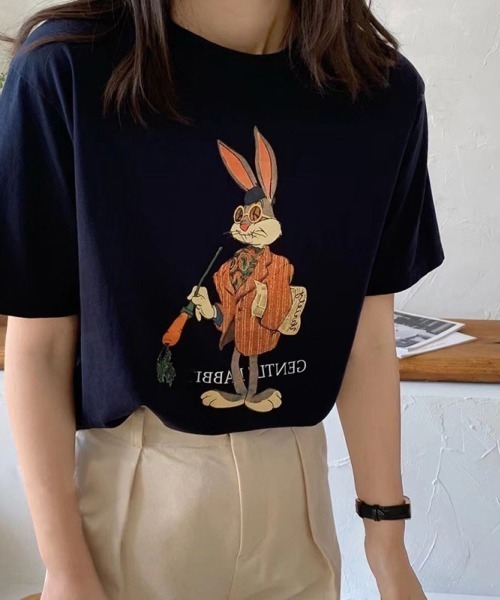 LETee（レティー）の「バニープリントティーシャツ（Tシャツ/カットソー・レディース・ホワイト/ネイビー/ベージュ・FREE）」の5枚目の写真