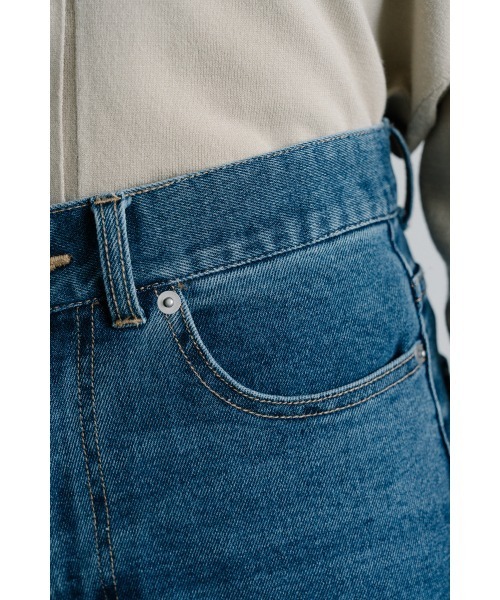 M.deux(エムドゥ)の「ストレート美脚デニム(デニムパンツ・レディース・ネイビー/ブルー・SMALL/MEDIUM)」の7枚目の写真