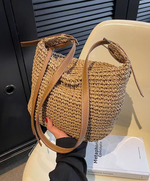 【関税なし】Maison Margeila ペーパー ショルダーバッグ Trysil｜ペーパー筒型ミニショルダーバッグ | Rakuten Fashion