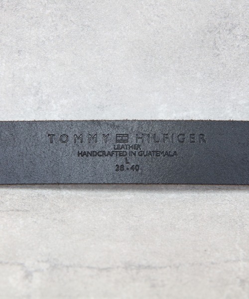 TOMMY HILFIGER（トミーヒルフィガー）の「TOMMY HILFIGER レザーロゴ入りベルト（ベルト・メンズ・ブラック/ブラウン・MEDIUM/LARGE/X-LARGE/SMALL）」の11枚目の写真