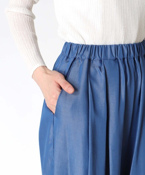 Jines(ジネス)の「テロテロデニムワイドパンツ(デニムパンツ・レディース・インディゴブルー/ブルー・38)」の17枚目の写真