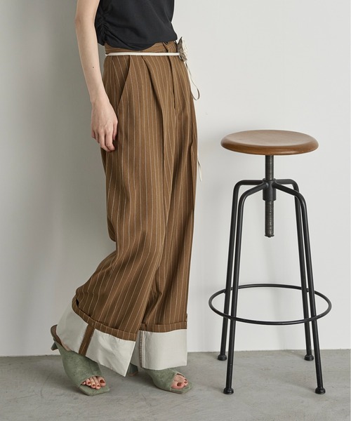 セール】ロールアップピンストライプタックトラウザーズ（スラックス