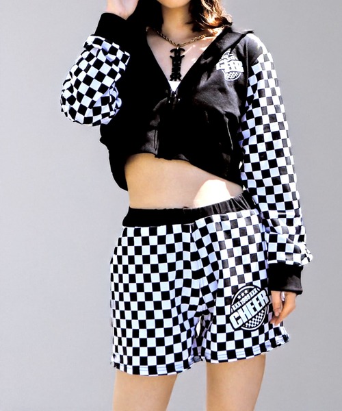 CHEER（チアー）の「無地×フラッグチェックショートパンツB（その他パンツ・レディース・ブラック・S/M/L）」の4枚目の写真