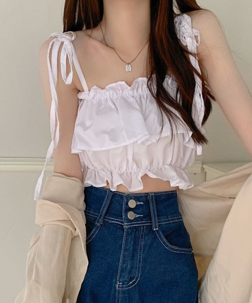 早い者勝ち❣️お値下げ♡VIRINAホワイトフリル半袖トップス 肩ひもﾌﾘﾙﾍﾞｱﾄｯﾌﾟｽ（Tシャツ/カットソー）｜SPIGA（スピーガ）の