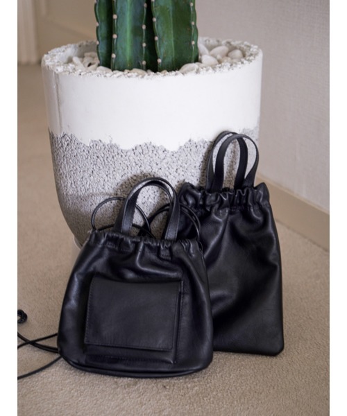 Ungrid（アングリッド）の「スクエアショルダーレザーバッグ（ショルダーバッグ・レディース・ブラック・FREE）」の12枚目の写真