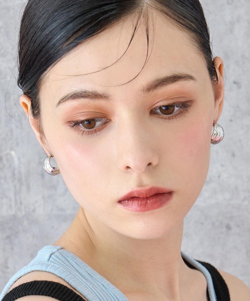 ANAP（アナップ）の「ボリューム フープ ピアス（ピアス（両耳用）・レディース・シルバー/ゴールド・FREE）」の5枚目の写真