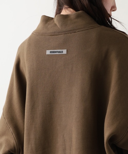 FOG ESSENTIALS（エフオージーエッセンシャルズ）の「FOG ESSENTIALS/エッセンシャルズ SSENSE 1POINT LOGO HI NECK SWEAT SHIRTS スウェット（スウェット・メンズ・ブラウン・S/M/L/XL）」の5枚目の写真