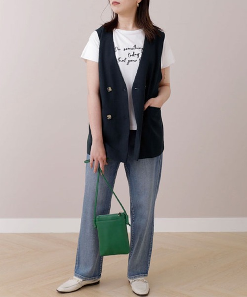 BELLUNA PLUS(ベルーナ)の「麻調素材ノーカラージレ(ベスト・レディース・ベージュ/ネイビー・LARGE/MEDIUM)」の6枚目の写真