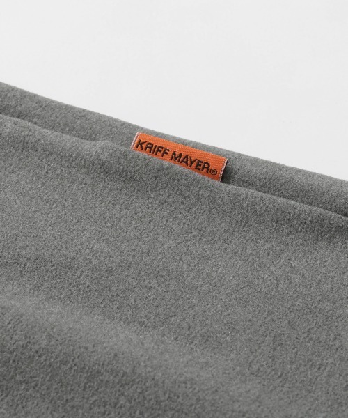 KRIFF MAYER(クリフメイヤー)の「【ストレッチ】もちのびクルーネックインナー長袖(Tシャツ/カットソー・メンズ・ブラック/グレー/ナチュラル・X-LARGE/LARGE/MEDIUM/SMALL)」の18枚目の写真