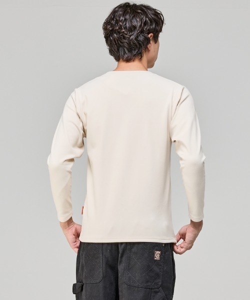 KRIFF MAYER(クリフメイヤー)の「【ストレッチ】もちのびクルーネックインナー長袖(Tシャツ/カットソー・メンズ・ブラック/グレー/ナチュラル・X-LARGE/LARGE/MEDIUM/SMALL)」の14枚目の写真