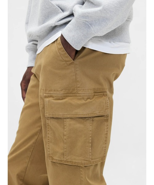 GAP（ギャップ）の「エッセンシャル ストレート カーゴパンツ（カーゴパンツ・メンズ・ベージュ/カーキ/ブラック・28W 30L/29W 30L/30W 30L/31W 30L/31W 32L/32W 30L/32W 32L/33W 32L/34W 32L/36W 32L）」の19枚目の写真