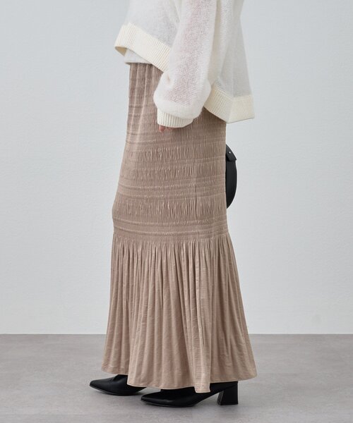 SHENERY（シーナリー）の「《揺れ動くシルエット》プリーツマキシスカート（スカート・レディース・ブラック/ベージュ・38/36）」の19枚目の写真