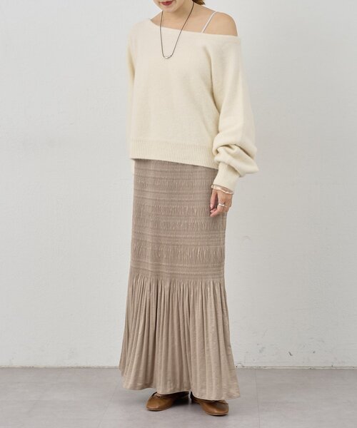 SHENERY（シーナリー）の「《揺れ動くシルエット》プリーツマキシスカート（スカート・レディース・ブラック/ベージュ・38/36）」の21枚目の写真