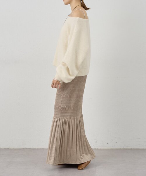 SHENERY（シーナリー）の「《揺れ動くシルエット》プリーツマキシスカート（スカート・レディース・ブラック/ベージュ・38/36）」の22枚目の写真