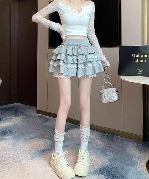 gossip!ロサンゼルス(ゴシップロサンゼルス)の「レース レイヤード パンツスカート ペチコート インナーパンツ付き ガーリー 韓国風 2 色(スカート・レディース・グレー/ブラック・M/S)」の22枚目の写真