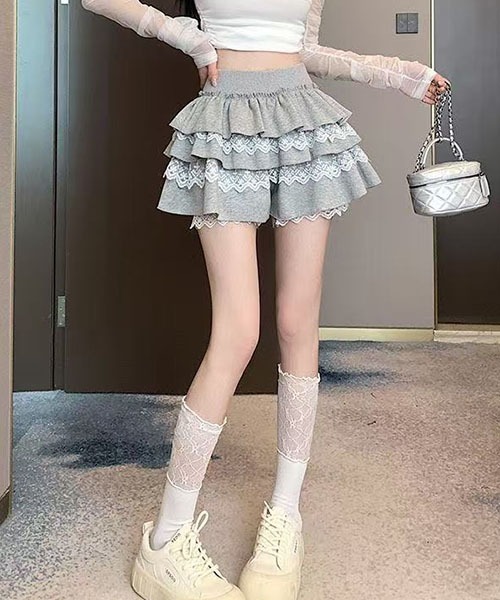gossip!ロサンゼルス(ゴシップロサンゼルス)の「レース レイヤード パンツスカート ペチコート インナーパンツ付き ガーリー 韓国風 2 色(スカート・レディース・グレー/ブラック・M/S)」の20枚目の写真