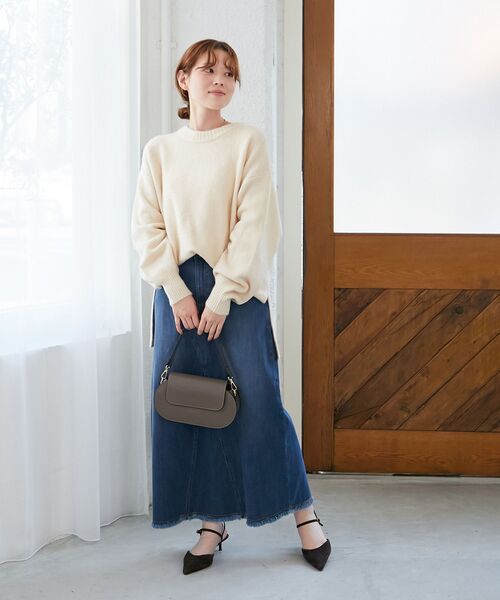 le.coeur blanc(ルクールブラン)の「《WEB限定アイテム》ワイドシルエットクルーネックプルオーバー(ニット/セーター・レディース・アイボリー/サックスブルー/ベージュ/ライトグレー/ブラック・38)」の22枚目の写真